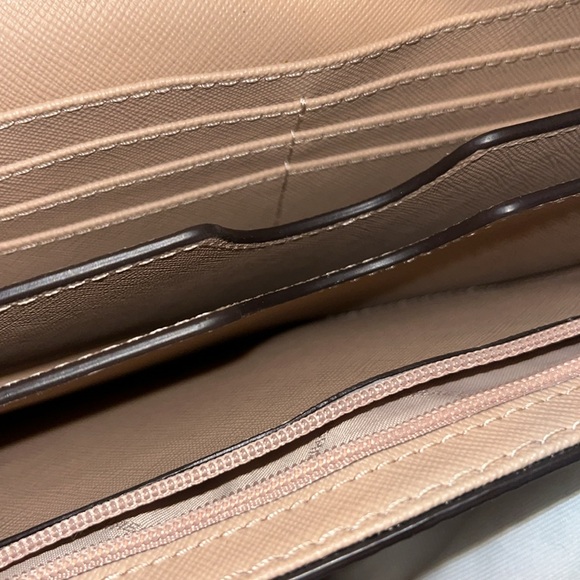 MICHAEL KORS ENVELOPE CHAIN WALLET ACCORDIAN STYLE CROSSBODY PURSE - Picture 4 of 8